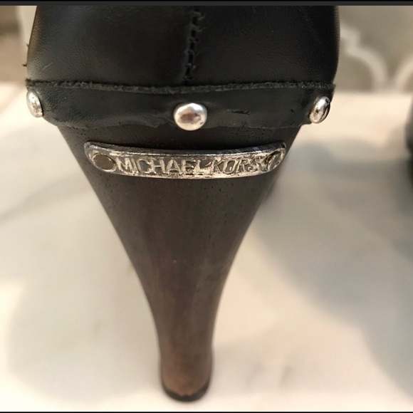 MICHAEL KORS BLACK BOOTS - Picture 2 of 4